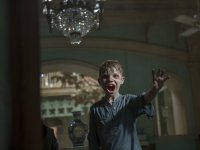 По ту сторону двери (2015)